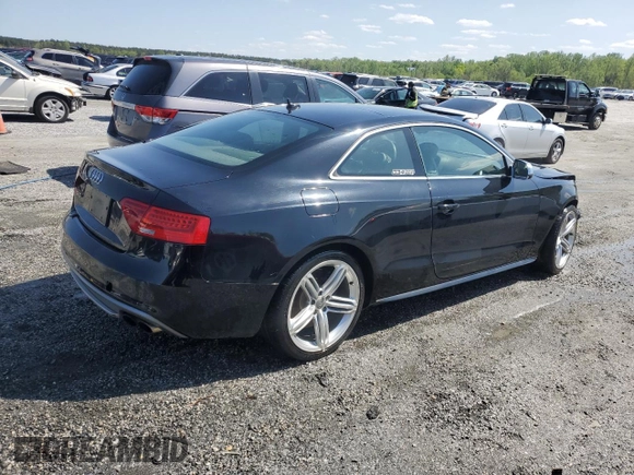 2013 Audi S5 Premium Plus z VIN WAUCGAFR9DA072333, wystawiony jako Copart lot #52489985 z przebiegiem 104 663 mil mil oraz Szkody całkowita. Historia ofert i sprzedaży dostępna na DreamBid. Obrazek 3.