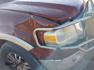 2007 Ford Expedition Max Eddie Bauer с VIN 1FMFK17577LA19340, выставлен на аукционе IAAI как лот 41743001 с пробегом 218 768 миль миль и . История ставок и продаж доступна на DreamBid. Изображение 6.