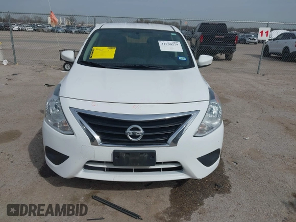2017 Nissan Versa SV z VIN 3N1CN7AP6HL839963, wystawiony jako IAAI lot #41740229 z przebiegiem 98 067 mil mil oraz . Historia ofert i sprzedaży dostępna na DreamBid. Obrazek 13.