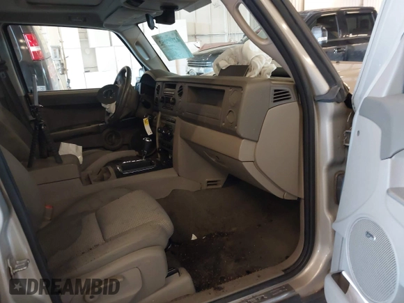 2007 Jeep Commander Sport с VIN 1J8HG48K87C661966, выставлен на аукционе IAAI как лот 42107052 с пробегом 183 652 миль миль и . История ставок и продаж доступна на DreamBid. Изображение 5.