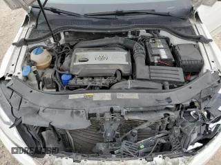 2013 Volkswagen CC Lux with VIN WVWRP7AN7DE549693, listed as a Copart auction lot 89004315 with 93,784 mi miles and Salvage Title. Bid and sale history available at carsss.com. Image 11.