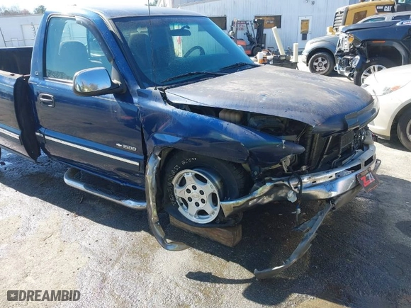 2000 Chevrolet Silverado 1500 LS with VIN 1GCEK14T8YE256265, listed as a IAAI auction lot 41826268 with 419,780 mi miles. Bid and sale history available at carsss.com. Image 6.
