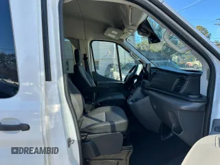 2022 Ford Transit Passenger XL with VIN 1FBAX2C81NKA48667, listed as a Copart auction lot 41432375 with 53,995 mi miles and Clean Title. Bid and sale history available at carsss.com. Image 5.