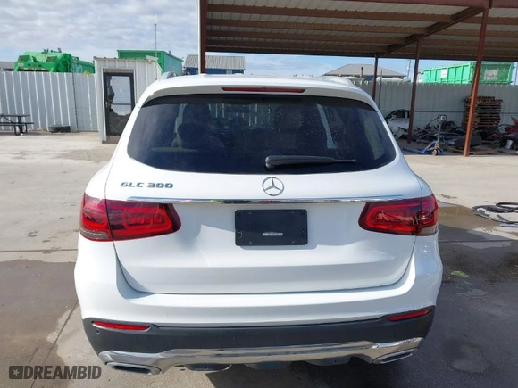 2021 Mercedes-Benz GLC with VIN W1N0G8DB1MF868140, listed as a IAAI auction lot 41425472 with 70,282 mi miles. Bid and sale history available at carsss.com. Image 17.