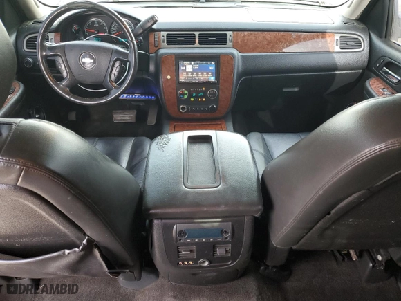 2008 Chevrolet Avalanche LS with VIN 3GNEC12008G248523, listed as a Copart auction lot 87402164 with 204,516 mi miles and Salvage Title. Bid and sale history available at carsss.com. Image 8.