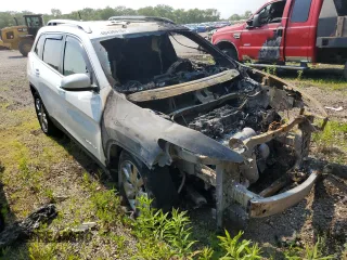 2017 Jeep Cherokee Limited z VIN 1C4PJMDB8HW511348, wystawiony jako Copart lot #60430415 z przebiegiem Nie podano mil oraz Nie do naprawy • Non repairable. Historia ofert i sprzedaży dostępna na DreamBid. Obrazek 4.