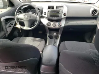 2008 Toyota RAV4 Sport z VIN JTMBK32V485055823, wystawiony jako Copart lot #56858515 z przebiegiem 124 486 mil mil oraz Szkoda całkowita • Salvage title. Historia ofert i sprzedaży dostępna na DreamBid. Obrazek 8.