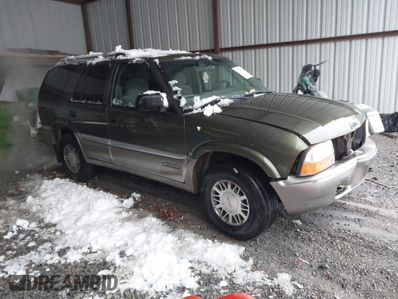 2001 GMC Jimmy SLE with VIN 1GKDT13W212171101, listed as a IAAI auction lot 41546523 with 229,471 mi miles. Bid and sale history available at carsss.com. Image 1.
