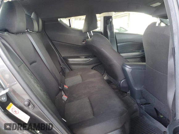 2019 Toyota C-HR XLE z VIN JTNKHMBX9K1026091, wystawiony jako Copart lot #50811835 z przebiegiem 86 424 mil mil oraz Szkoda całkowita • Salvage title. Historia ofert i sprzedaży dostępna na DreamBid. Obrazek 10.