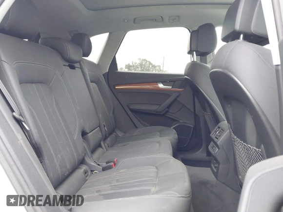2021 Audi Q5 Premium Plus z VIN WA1E2AFY5M2071265, wystawiony jako IAAI lot #42348388 z przebiegiem 25 924 mil mil oraz . Historia ofert i sprzedaży dostępna na DreamBid. Obrazek 8.