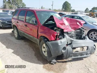 2005 Ford Escape XLT with VIN 1FMYU931X5KD39419, listed as a IAAI auction lot 41778160 with 37,234 mi miles. Bid and sale history available at carsss.com. Image 1.