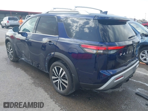 2023 Nissan Pathfinder Platinum с VIN 5N1DR3DK6PC213530, выставлен на аукционе IAAI как лот 41811625 с пробегом 23 903 миль миль и . История ставок и продаж доступна на DreamBid. Изображение 3.