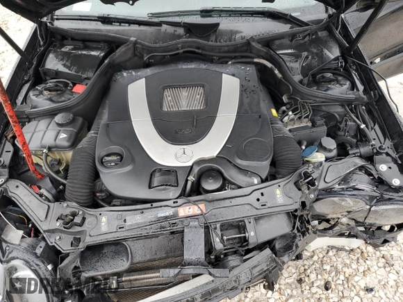2007 Mercedes-Benz CLK 550 with VIN WDBTK72G37T077852, listed as a Copart auction lot 44957585 with 195,015 mi miles and Salvage Title. Bid and sale history available at DreamBid. Image 11.
