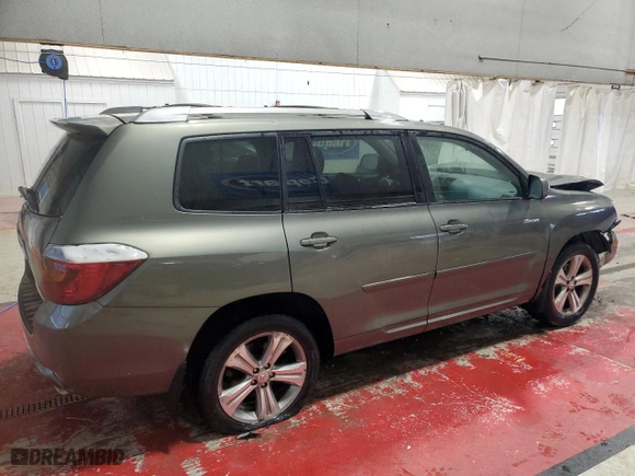 2010 Toyota Highlander Sport with VIN JTEEK3EH6A2152026, listed as a Copart auction lot 85081364 with 112,510 mi miles and Salvage Title. Bid and sale history available at carsss.com. Image 3.