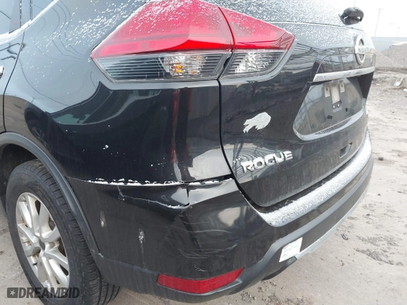 2017 Nissan Rogue SL with VIN JN8AT2MV3HW007874, listed as a IAAI auction lot 41879813 with 198,323 mi miles. Bid and sale history available at carsss.com. Image 6.