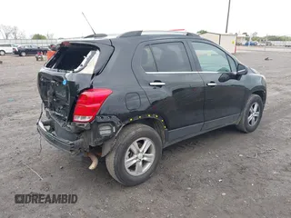 2019 Chevrolet Trax LT with VIN KL7CJPSB2KB851982, listed as a IAAI auction lot 41983388 with 159,852 mi miles. Bid and sale history available at carsss.com. Image 4.