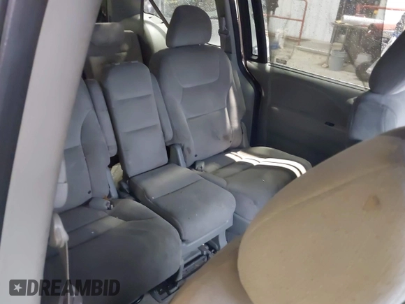 2007 Honda Odyssey EX with VIN 5FNRL38427B052619, listed as a IAAI auction lot 41727004 with 213,300 mi miles. Bid and sale history available at carsss.com. Image 8.