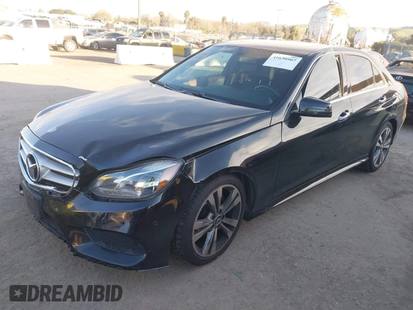 2016 Mercedes-Benz E 350 Sport z VIN WDDHF5KB4GB170136, wystawiony jako IAAI lot #41630907 z przebiegiem 149 882 mil mil oraz . Historia ofert i sprzedaży dostępna na DreamBid. Obrazek 2.