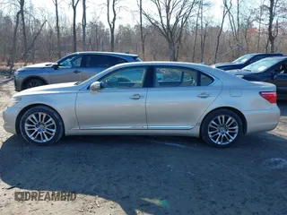 2011 Lexus LS 460 L with VIN JTHGL5EF1B5041922, listed as a IAAI auction lot 41882811 with 201,877 mi miles and . Bid and sale history available at DreamBid. Image 14.