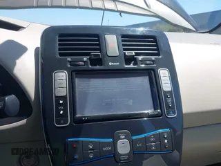 2011 Nissan LEAF SL-e z VIN JN1AZ0CPXBT002569, wystawiony jako IAAI lot #42244671 z przebiegiem 66 753 mil mil oraz . Historia ofert i sprzedaży dostępna na DreamBid. Obrazek 14.