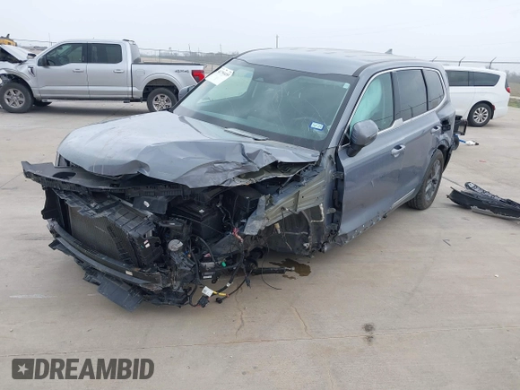2023 Kia Telluride LX z VIN 5XYP24GC7PG331419, wystawiony jako IAAI lot #41794455 z przebiegiem 34 941 mil mil oraz . Historia ofert i sprzedaży dostępna na DreamBid. Obrazek 2.