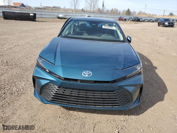 2025 Toyota Camry LE with VIN 4T1DAACK1SU533368, listed as a Copart auction lot 49908085 with 5,265 mi miles and Salvage Title. Bid and sale history available at carsss.com. Image 5.