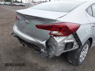 2020 Hyundai Elantra SE z VIN KMHD74LF6LU071510, wystawiony jako IAAI lot #41755598 z przebiegiem 40 952 mil mil oraz . Historia ofert i sprzedaży dostępna na DreamBid. Obrazek 6.