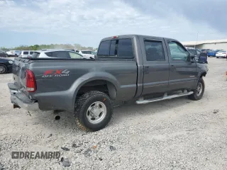 2003 Ford F-250 XL with VIN 1FTNW21P03EB89428, listed as a Copart auction lot 53090215 with 238,557 mi miles and Salvage title. Bid and sale history available at DreamBid. Image 3.