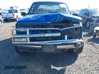 1997 Chevrolet Silverado 1500 with VIN 2GCEK19R8V1141126, listed as a IAAI auction lot 41714771 with 261,347 mi miles and . Bid and sale history available at DreamBid. Image 6.