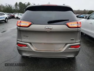 2017 Jeep Cherokee Overland z VIN 1C4PJMJS7HW525455, wystawiony jako Copart lot #84473674 z przebiegiem 83 498 mil mil oraz Szkoda całkowita • Salvage title. Historia ofert i sprzedaży dostępna na DreamBid. Obrazek 6.