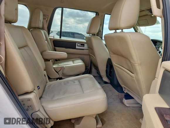2014 Ford Expedition XLT with VIN 1FMJU1H52EEF45864, listed as a Copart auction lot 61822085 with 131,299 mi miles and Clean title. Bid and sale history available at DreamBid. Image 11.