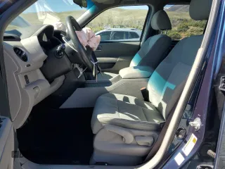 2010 Honda Pilot LX z VIN 5FNYF4H21AB011834, wystawiony jako Copart lot #54786115 z przebiegiem 167 653 mil mil oraz Szkoda całkowita • Salvage title. Historia ofert i sprzedaży dostępna na DreamBid. Obrazek 7.