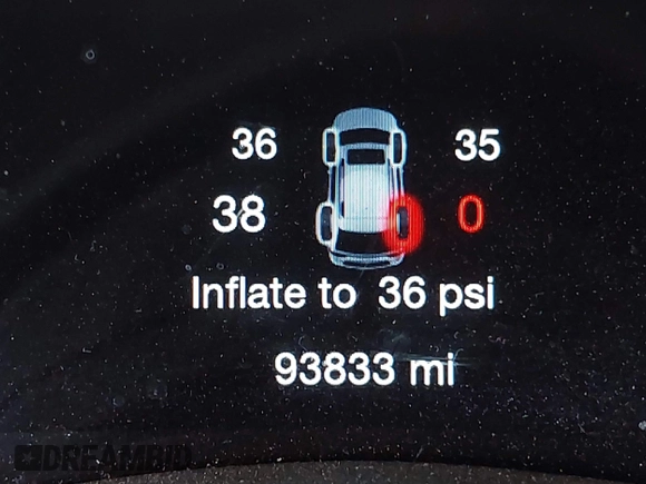 2019 Jeep Grand Cherokee Upland with VIN 1C4RJFAG9KC565951, listed as a IAAI auction lot 42009440 with 93,833 mi miles. Bid and sale history available at carsss.com. Image 15.