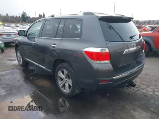 2011 Toyota Highlander Limited with VIN 5TDDK3EH0BS049761, listed as a IAAI auction lot 41484436 with 151,979 mi miles and . Bid and sale history available at DreamBid. Image 3.
