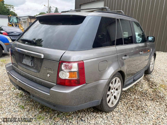 2007 Land Rover Range Rover Sport HSE with VIN SALSK25487A988846, listed as a Copart auction lot 73971724 with NaN miles and Clean Title. Bid and sale history available at carsss.com. Image 4.