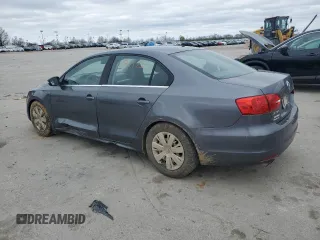 2013 Volkswagen Jetta SE с VIN 3VWDX7AJ5DM311890, выставлен на аукционе Copart как лот 50812155 с пробегом Не указан миль и Списание • Salvage title. История ставок и продаж доступна на DreamBid. Изображение 2.