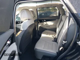 2016 Kia Sorento SXL z VIN 5XYPK4A50GG115809, wystawiony jako IAAI lot #42549327 z przebiegiem 102 958 mil mil oraz . Historia ofert i sprzedaży dostępna na DreamBid. Obrazek 8.