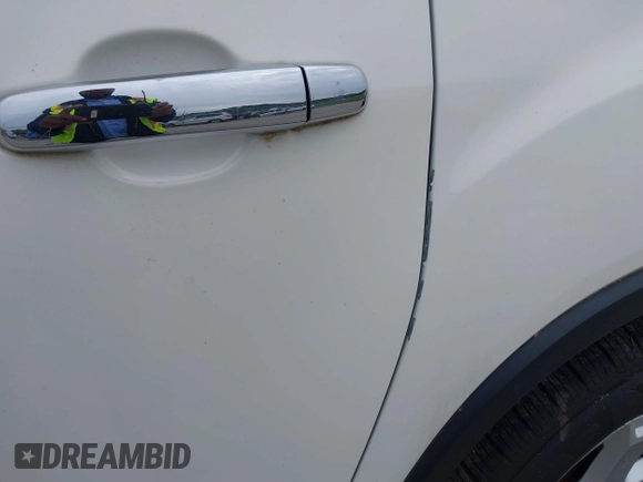 2010 GMC Acadia SLT1 with VIN 1GKLVMED9AJ182489, listed as a IAAI auction lot 42381529 with 191,345 mi miles and . Bid and sale history available at DreamBid. Image 13.