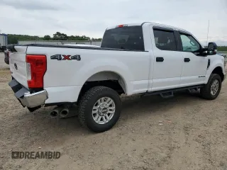 2018 Ford F-250 XL with VIN 1FT7W2BT8JEB79957, listed as a Copart auction lot 54476775 with 245,693 mi miles and Salvage title. Bid and sale history available at DreamBid. Image 3.