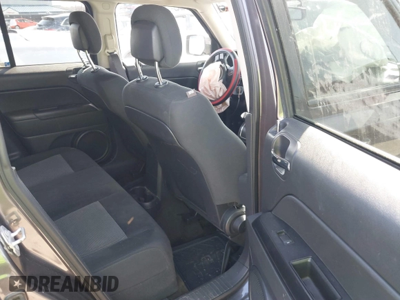 2016 Jeep Patriot Sport with VIN 1C4NJRBB2GD669119, listed as a IAAI auction lot 41836041 with 143,144 mi miles and . Bid and sale history available at DreamBid. Image 8.