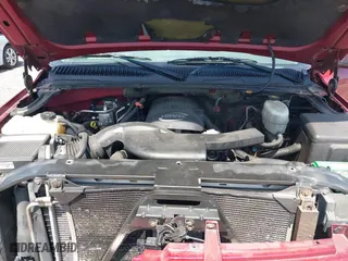 2005 Chevrolet Tahoe LT with VIN 1GNEK13T25R261555, listed as a IAAI auction lot 42060225 with 151,190 mi miles. Bid and sale history available at carsss.com. Image 10.