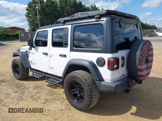 2021 Jeep Wrangler Unlimited Willys с VIN 1C4HJXDN6MW527896, выставлен на аукционе IAAI как лот 42289722 с пробегом 76 800 миль миль и . История ставок и продаж доступна на DreamBid. Изображение 3.