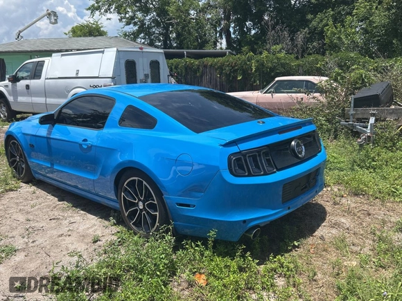 2013 Ford Mustang GT with VIN 1ZVBP8CF1D5215654, listed as a Copart auction lot 58816595 with 85,952 mi miles and Salvage title. Bid and sale history available at DreamBid. Image 3.