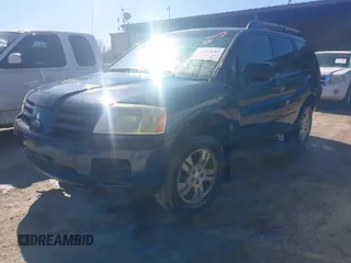 2004 Mitsubishi Endeavor LS with VIN 4A4MM21S54E024328, listed as a IAAI auction lot 41623681 with 300,550 mi miles. Bid and sale history available at carsss.com. Image 2.