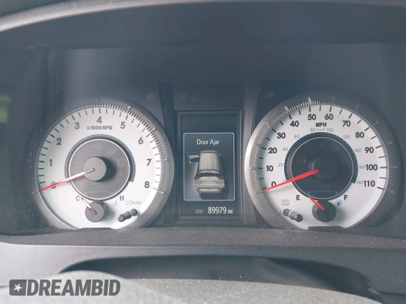 2017 Toyota Sienna SE with VIN 5TDXZ3DC4HS840494, listed as a IAAI auction lot 42418699 with 90,197 mi miles and . Bid and sale history available at DreamBid. Image 7.