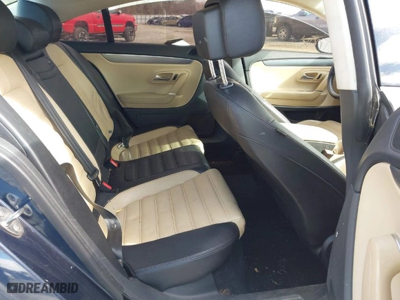 2013 Volkswagen CC Lux with VIN WVWRN7AN5DE564926, listed as a IAAI auction lot 41426384 with 181,275 mi miles. Bid and sale history available at carsss.com. Image 8.