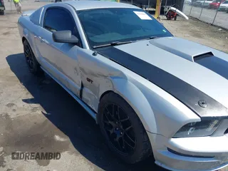 2006 Ford Mustang GT Deluxe with VIN 1ZVFT82H065247658, listed as a IAAI auction lot 41930064 with 167,308 mi miles and . Bid and sale history available at carsss.com. Image 6.