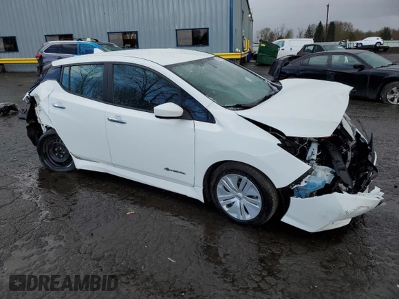 2018 Nissan LEAF S with VIN 1N4AZ1CP4JC311722, listed as a Copart auction lot 49008215 with 61,754 mi miles and Salvage Title. Bid and sale history available at DreamBid. Image 4.