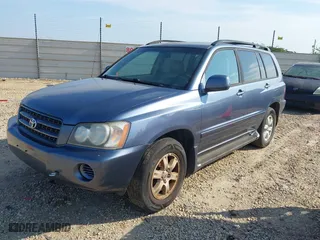 2002 Toyota Highlander with VIN JTEGF21A020062948, listed as a IAAI auction lot 40066189 with 227,639 mi miles. Bid and sale history available at carsss.com. Image 2.