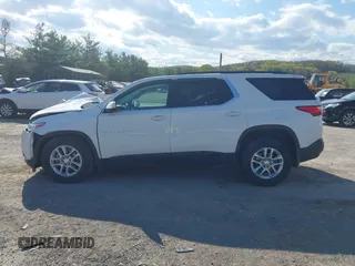 2019 Chevrolet Traverse LT Leather with VIN 1GNEVHKW8KJ197737, listed as a IAAI auction lot 42094562 with 66,831 mi miles. Bid and sale history available at carsss.com. Image 14.